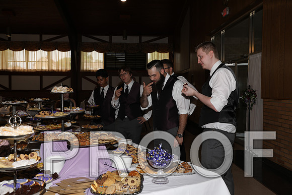 8L2A5978 Wedding - Reception with Family and Friends