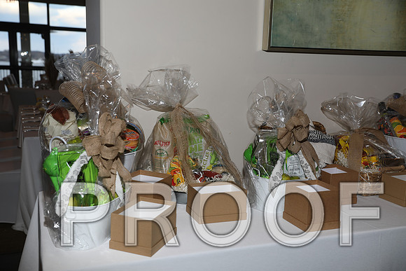 8L2A6515 Beautiful event surrounded by family and friends