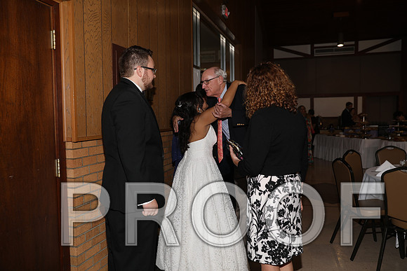 8L2A6037 Wedding - Reception with Family and Friends