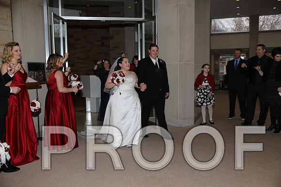 8L2A5868 Wedding Photos - Bride & Groom with family