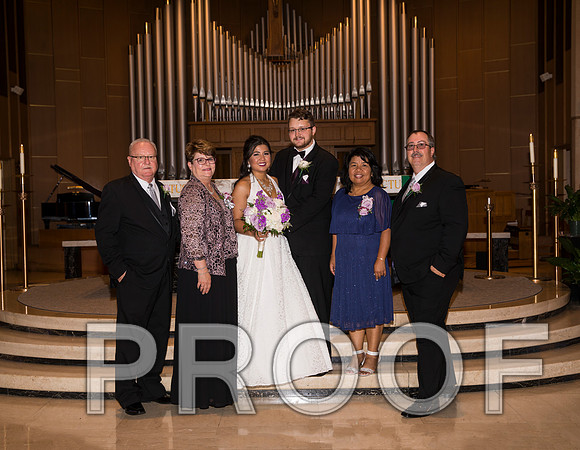 8L2A5783 aaa Wedding - Family Formals