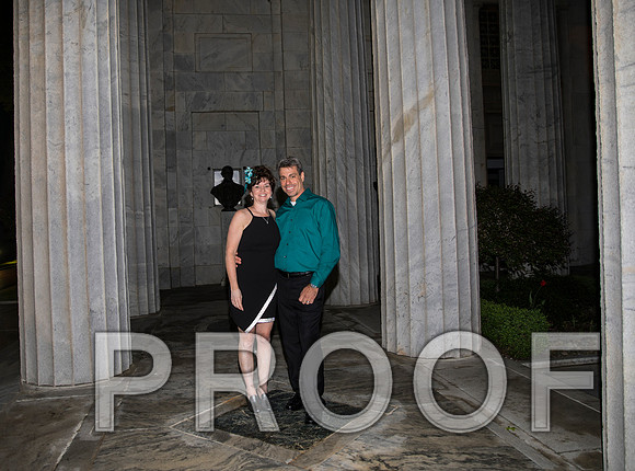 8L2A0441 aaa The happy couple at McKinley Memorial in Niles, Ohio
