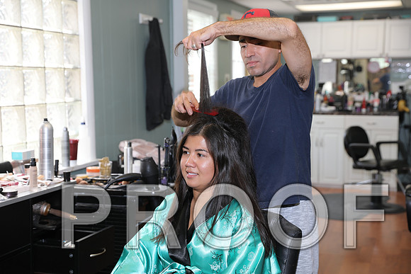 8L2A5222 Wedding - Bride getting ready for the big day