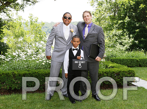 IF6A1577 / Groom preparing for the big day