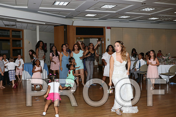 IF6A2916 / The Wedding Reception - Throwing the Flowers