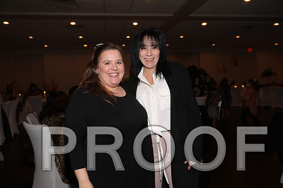 8L2A6635 Beautiful event surrounded by family and friends