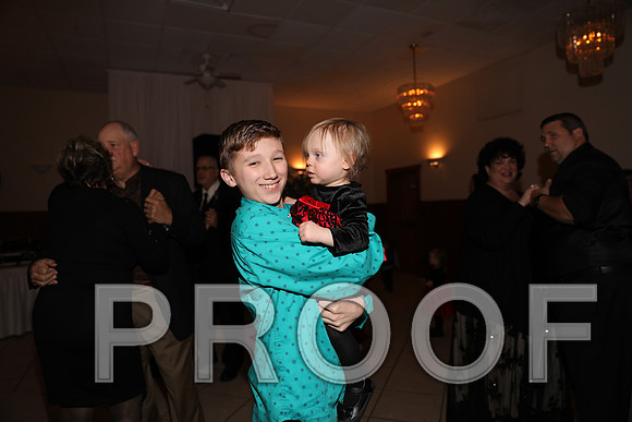8L2A6584 Wedding Photos - Let the Party Start