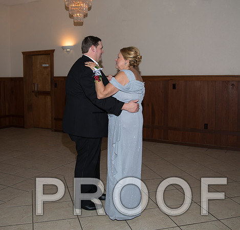 8L2A6515 aaa Wedding Photos - Mother / Son Dance