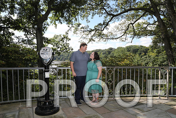 8L2A3483 Engagement Session - Millcreek Park