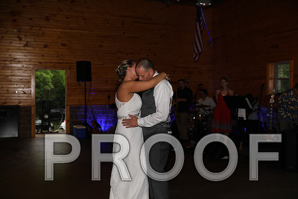 8L2A2714 Wedding - First Dance