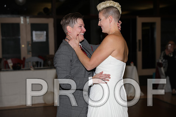 8L2A3755 Wedding Photos - First Dance