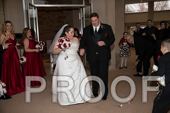 8L2A5874 aaa Wedding Photos - Bride & Groom with family