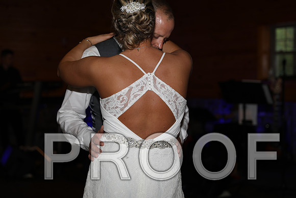 8L2A2703 Wedding - First Dance