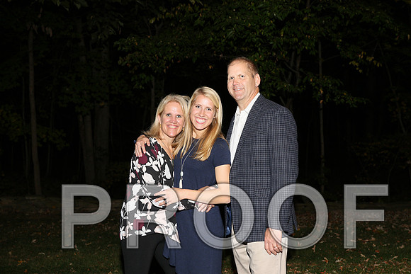 IF6A7911 Engagement - Family and Friends