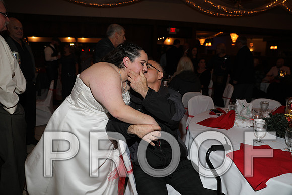 8L2A6572 Wedding Photos - Let the Party Start