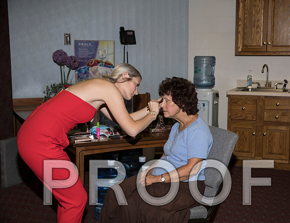 8L2A0492 aaa Wedding - Bride getting ready for the big day