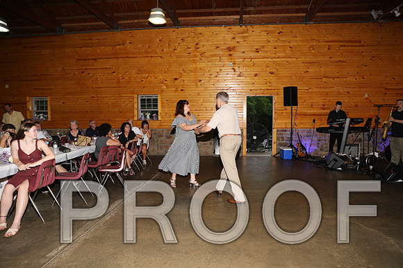 8L2A2790 Wedding - Reception Let the Party Start