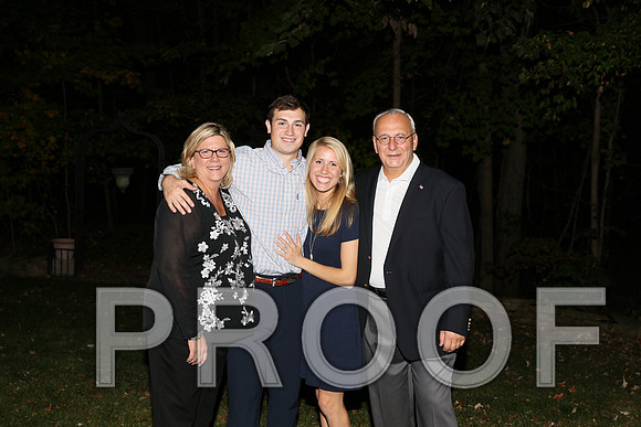 IF6A7959 Engagement - Family and Friends