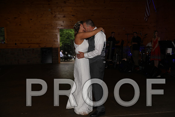 8L2A2723 Wedding - First Dance