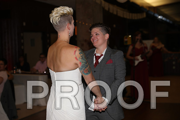 8L2A3781 Wedding Photos - First Dance