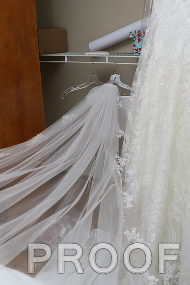 IF6A2760 Wedding photos bride preparing for the big day