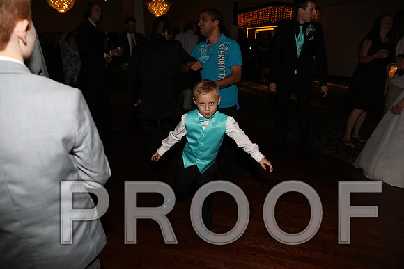8L2A1507 Wedding Reception Let the Party Start