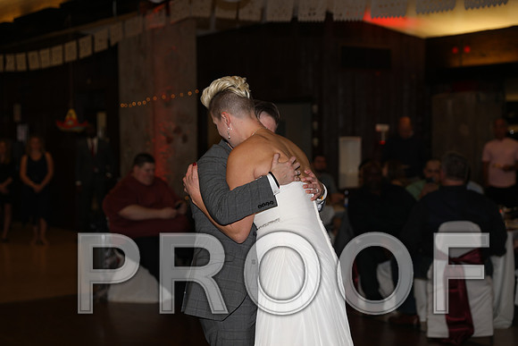 8L2A3779 Wedding Photos - First Dance