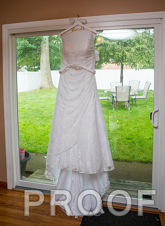 8L2A3228 aaa Wedding - Bride preparing for big day