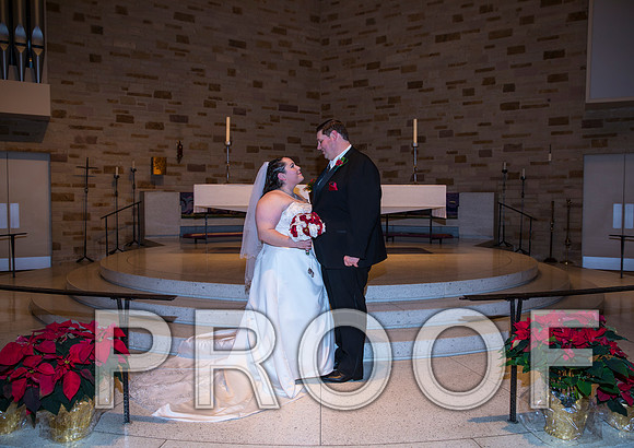 8L2A5896 aaa Wedding Photos - Bride & Groom with family