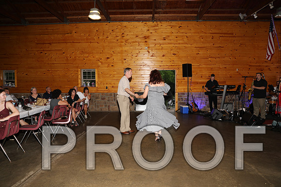 8L2A2791 Wedding - Reception Let the Party Start