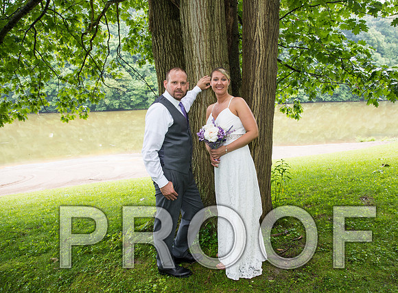 8L2A2121 aaa Wedding - The Bride and Groom