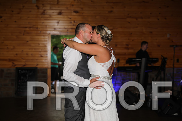 8L2A2726 Wedding - First Dance