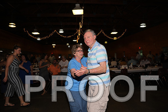8L2A2818 Wedding - Reception Let the Party Start