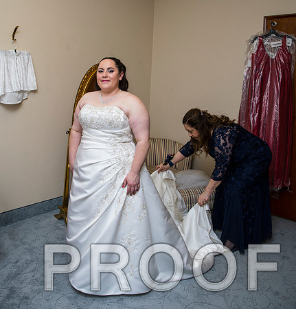 8L2A5544 aaa Wedding Photos - Bride getting ready