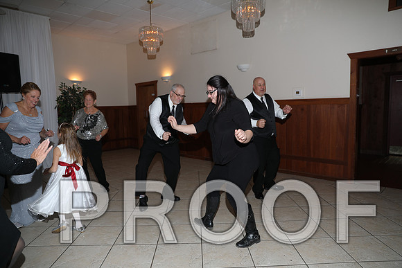 8L2A6634 Wedding Photos - Let the Party Start