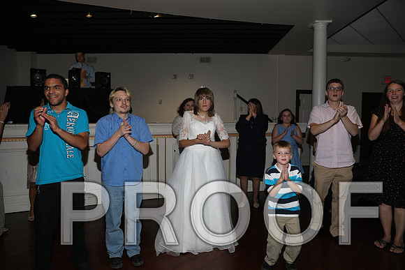 8L2A1604 Wedding Reception Let the Party Start