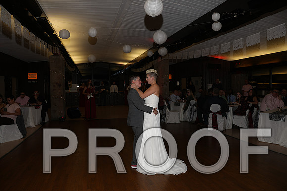 8L2A3772 Wedding Photos - First Dance