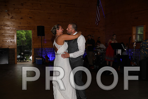 8L2A2712 Wedding - First Dance