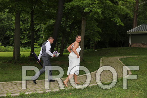 8L2A2036 Wedding - The Bride and Groom