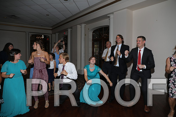 8L2A1592 Wedding Reception Let the Party Start