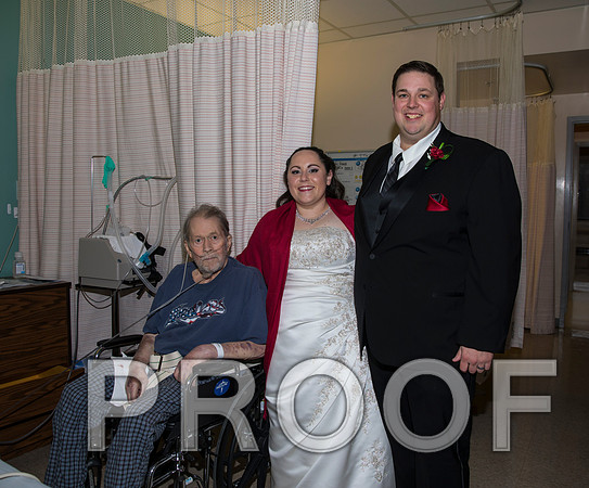 8L2A6039 aaa Wedding Photos - Bride & Groom with the bridal party