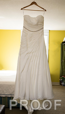 8L2A3051 aaa Wedding Photos - The bride getting ready for the big day