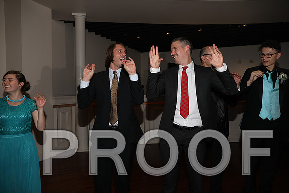 8L2A1578 Wedding Reception Let the Party Start