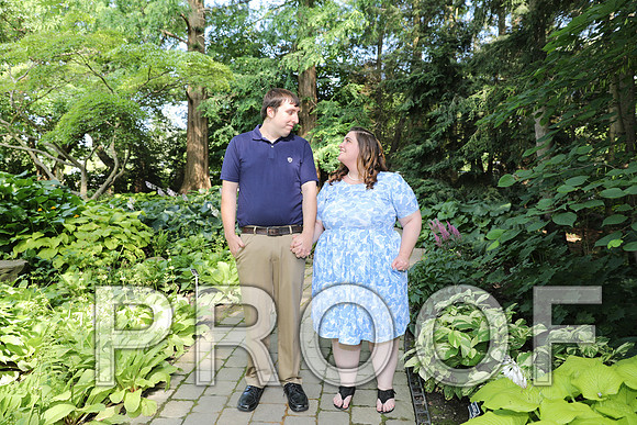 8L2A2885 Engagement Session