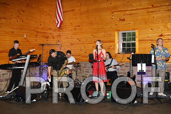 8L2A2823 Wedding - Reception Let the Party Start