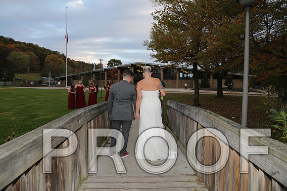 8L2A3507 Wedding Photos - the bride and groom along with the bridal party