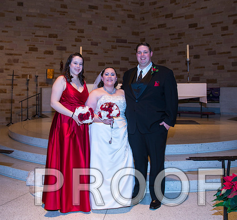 8L2A5929 aaa Wedding Photos - Bride & Groom with family