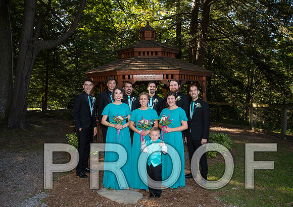 8L2A1183 aaa Wedding - Bride and groom with family and bridal party