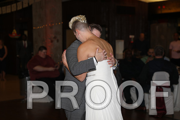 8L2A3778 Wedding Photos - First Dance