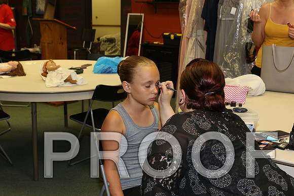 IF6A5094 Wedding - Bride preparing for the big day